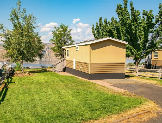 The River Rue RV Park hotel detail image 1