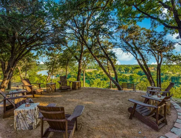 Rest yourself River Ranch hotel detail image 2