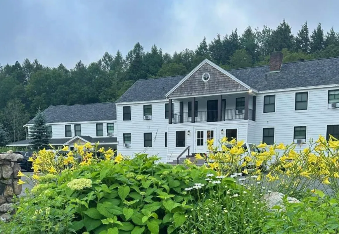 Sugar Maple Inn hotel hero