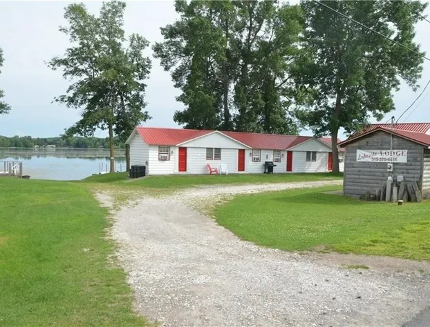The Lakeside Lodge hotel detail image 2