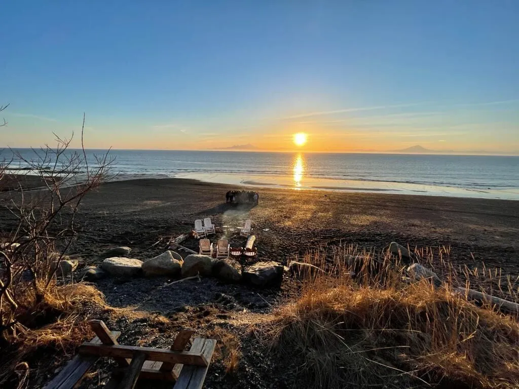 King Halibut Lodge hotel hero