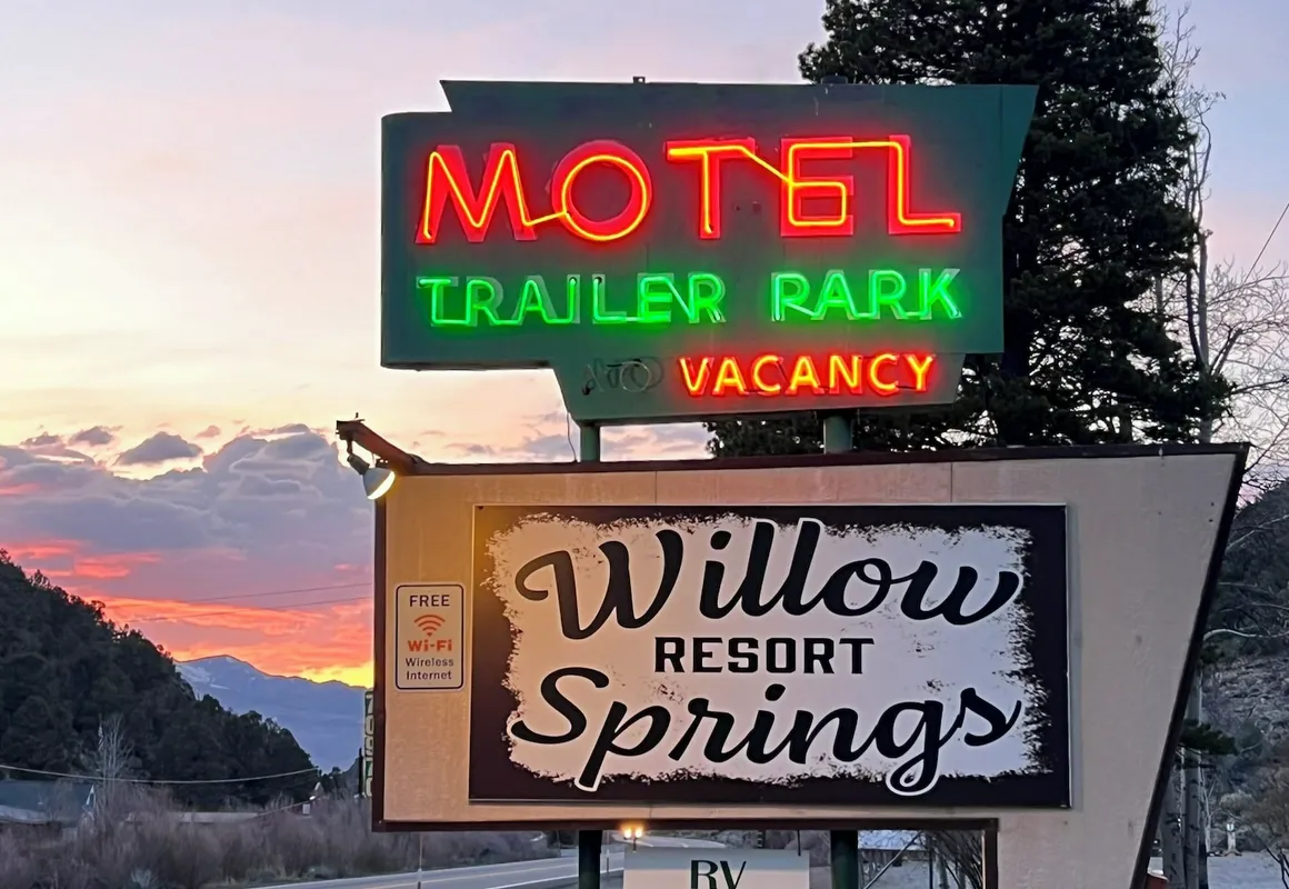 Willow Springs Resort hotel hero