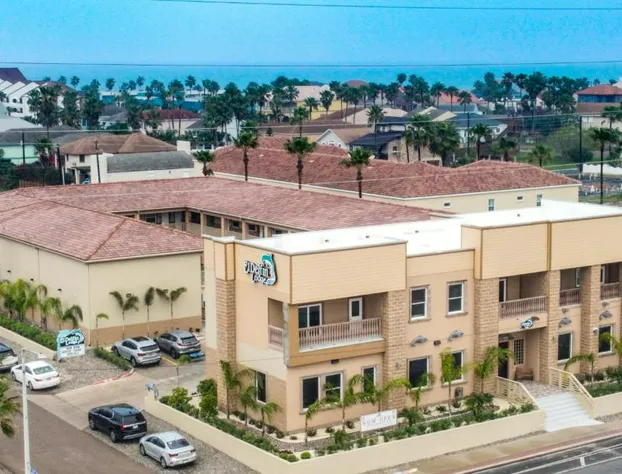 El Delfín Lodge hotel detail image 1