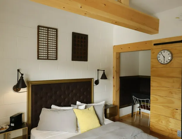 The Vine on main hotel detail image 3