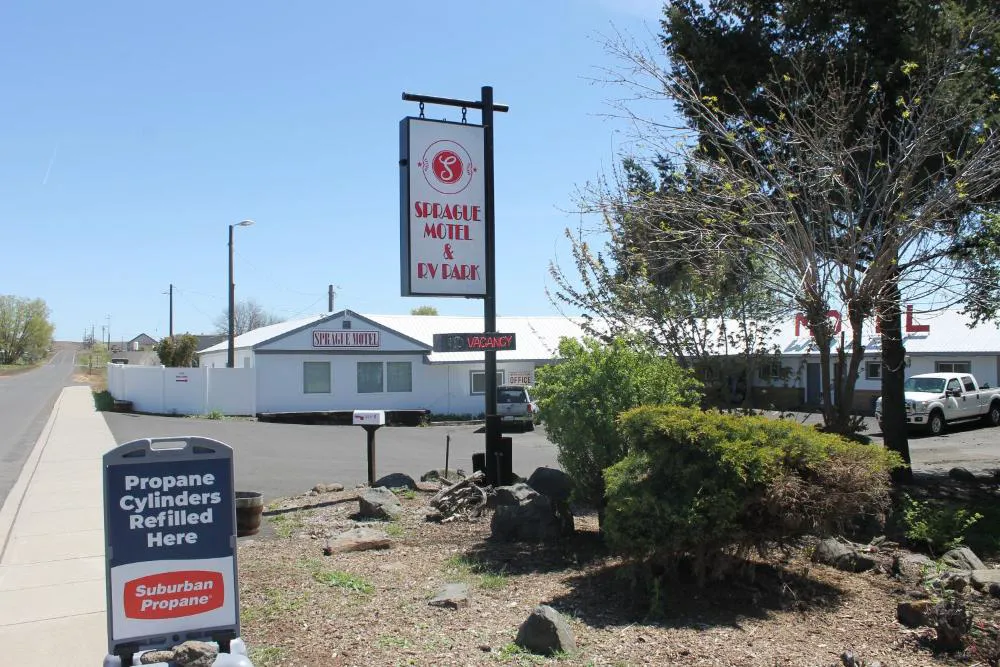Sprague Motel hotel hero