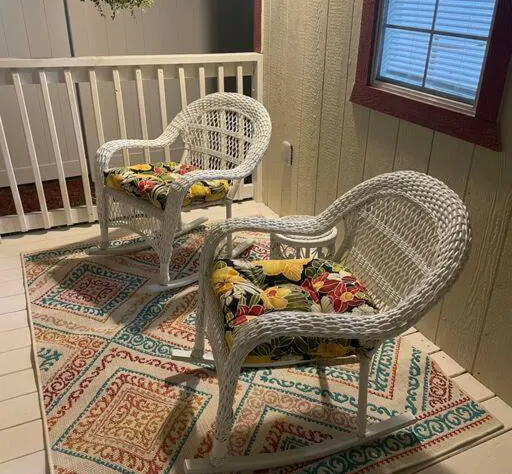 The Tiny Cottage in The Springs hotel detail image 2