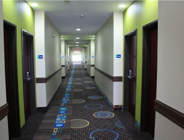 La Plaza Inn & Suites hotel detail image 1