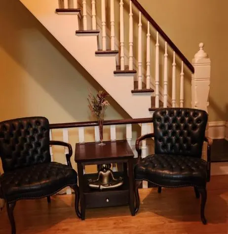 Oaklawn Inn LLC hotel detail image 3