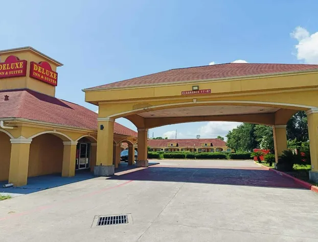 Capital O Deluxe Inn Channelview Houston I-10 hotel detail image 2