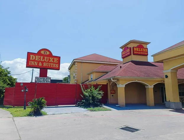 Capital O Deluxe Inn Channelview Houston I-10 hotel detail image 3