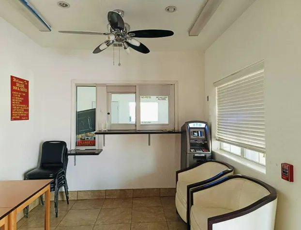 Capital O Deluxe Inn Channelview Houston I-10 hotel detail image 4