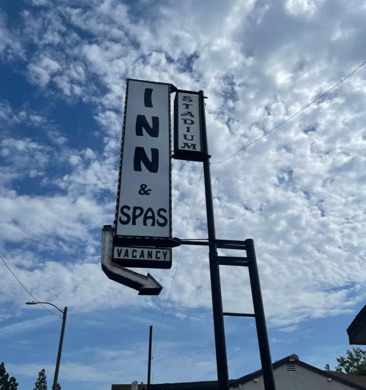 Stadium Inn & Spas hotel hero