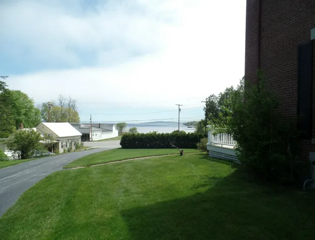 Captain Sweetser's Inn hotel detail image 2