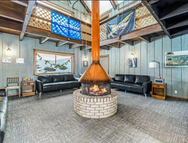 Snow Chasers Lodge hotel detail image 4