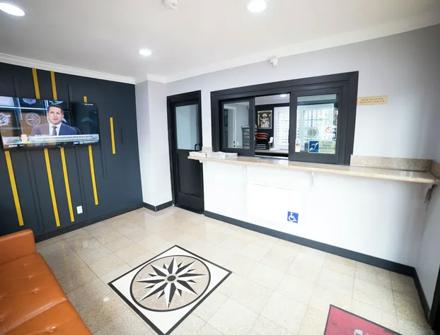 Express Inn & Suites hotel detail image 4