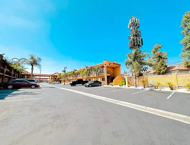 Express Inn & Suites hotel detail image 4