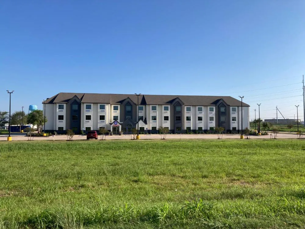 Crystal Inn hotel hero