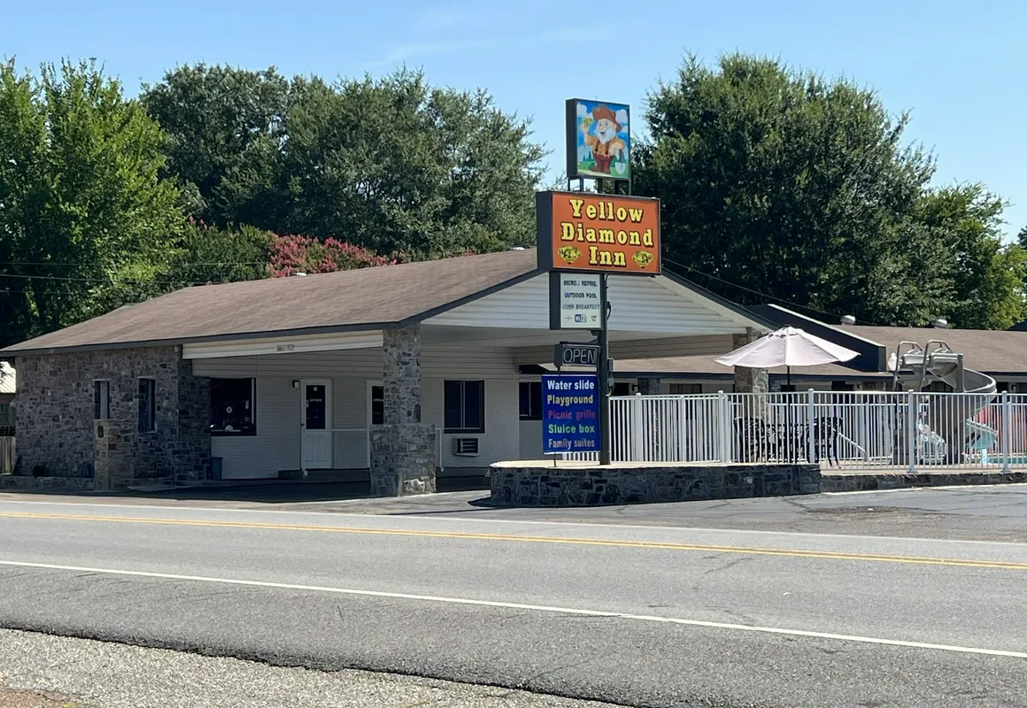 Yellow Diamond Inn hotel hero