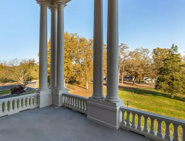 Inn at Blackstone hotel detail image 1