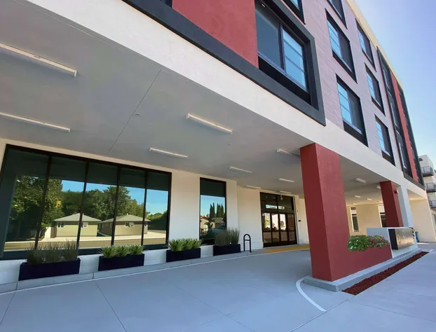 La Quinta Inn & Suites by Wyndham San Jose Airport-Downtown hotel detail image 4