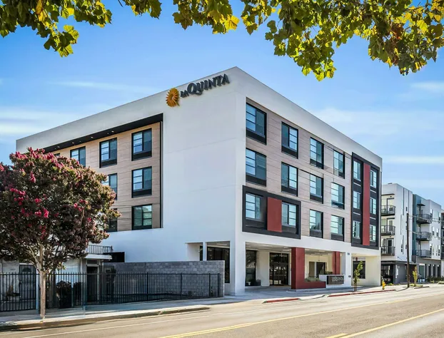 La Quinta Inn & Suites by Wyndham San Jose Airport-Downtown hotel detail image 3