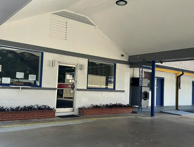 Imperial Inn hotel detail image 1