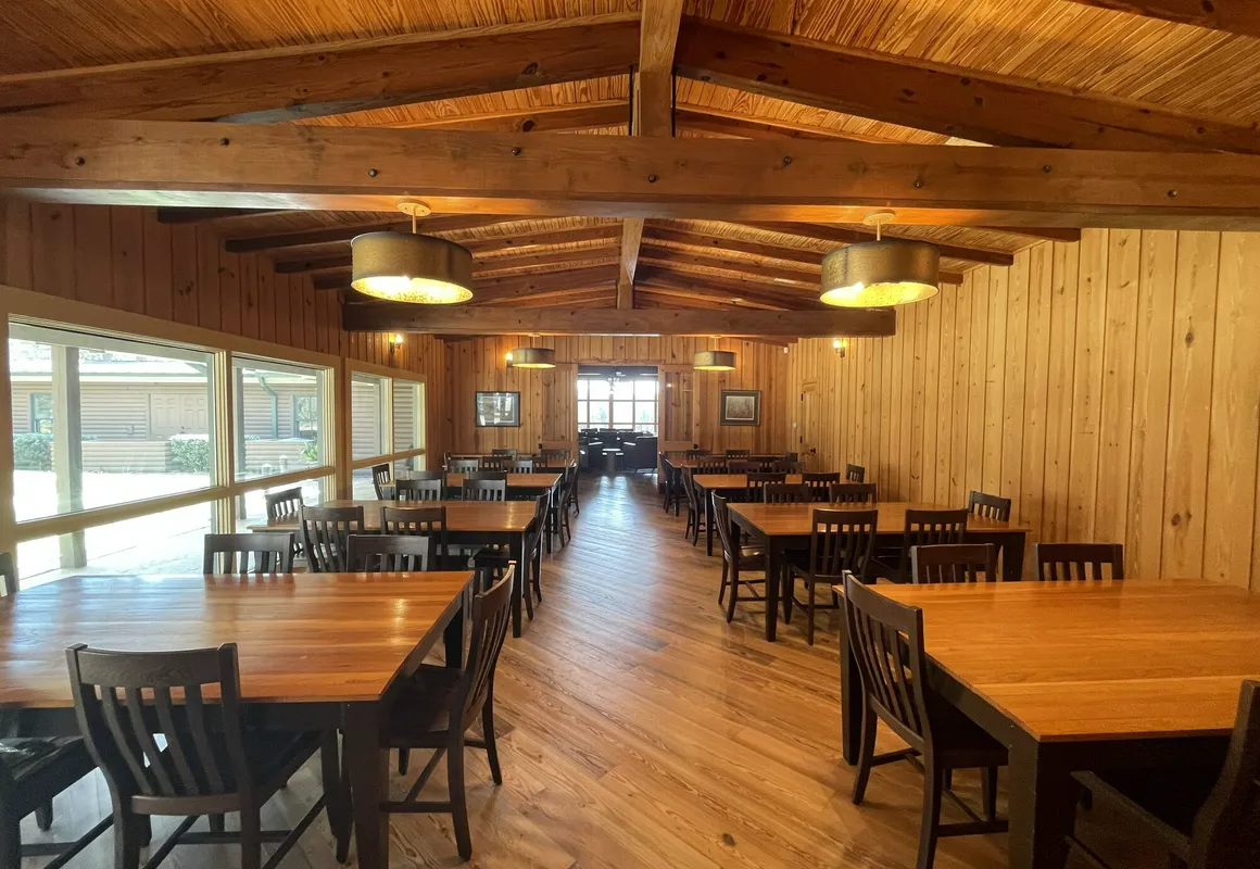 Scrappin Valley Lodge hotel hero