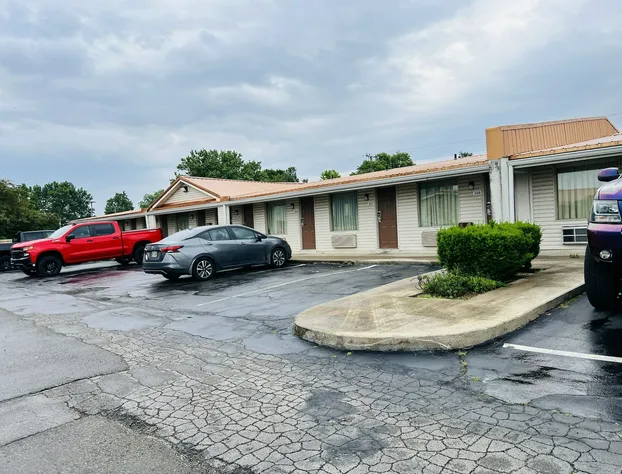 Cozy Garden Inn By OYO Hwy 40 Richmond hotel detail image 2