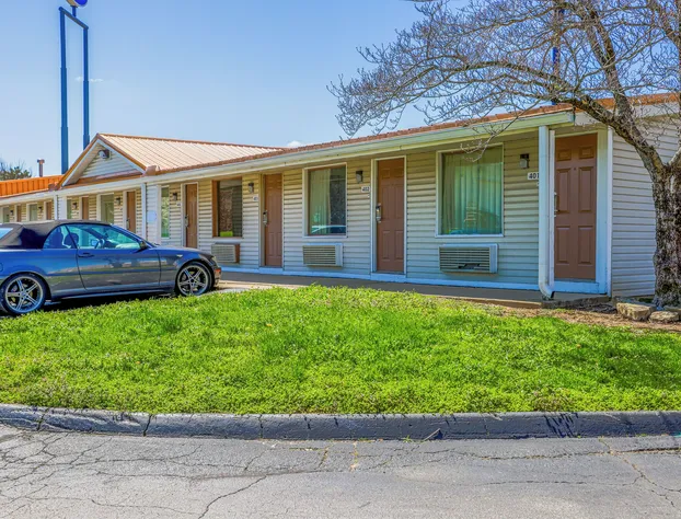 Cozy Garden Inn By OYO Hwy 40 Richmond hotel detail image 3