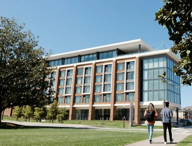 The Highlander at Radford, Tapestry Collection by Hilton hotel detail image 1