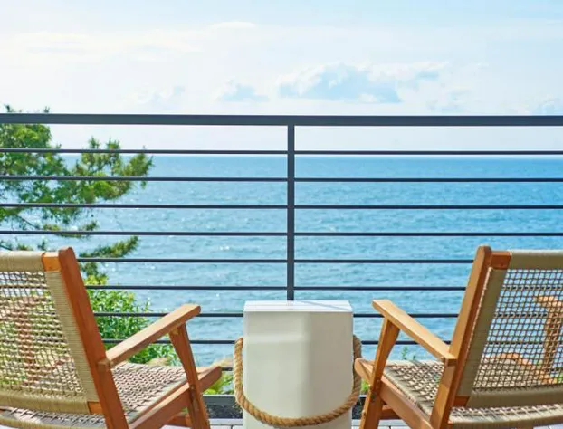 Hotel Moraine hotel detail image 1