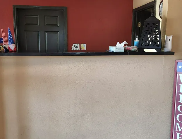 All Seasons Inn & Suites hotel detail image 2