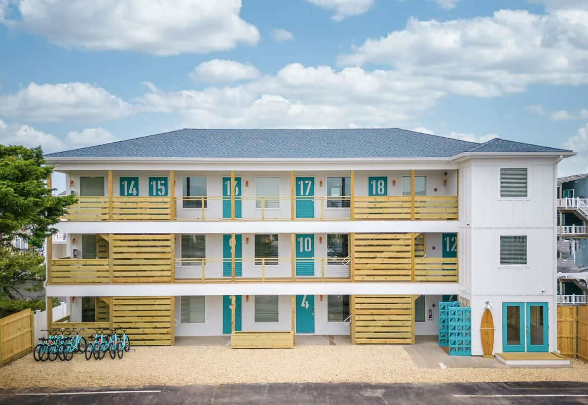 The Surf Shanty Motel hotel hero