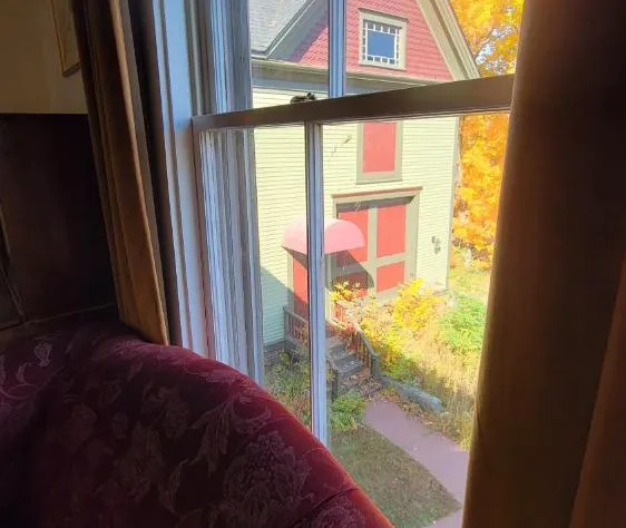 The Elizabeth Inn and Restaurant hotel detail image 3