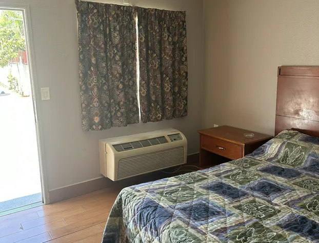 Twenty-First Century Inn hotel detail image 3