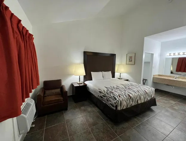 Bass Inn - Choke Canyon National Park hotel detail image 3