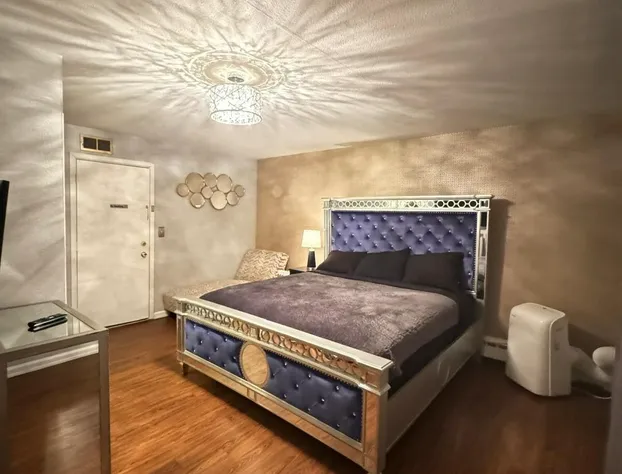 Red Lotus Inn hotel detail image 3