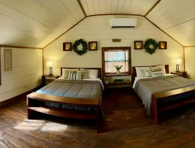 Tiny Home Vacations Resort hotel detail image 2