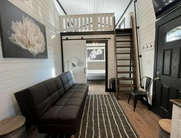 Tiny Home Vacations Resort hotel detail image 4