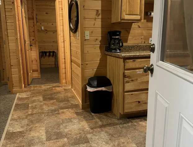 Backwoods Cabins at Susitna River Lodge hotel detail image 2