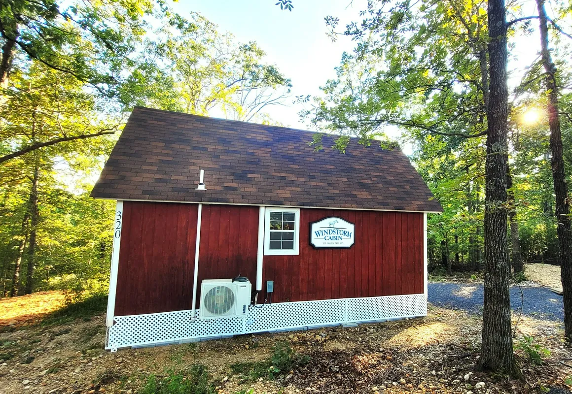 Windstorm Cabin hotel hero