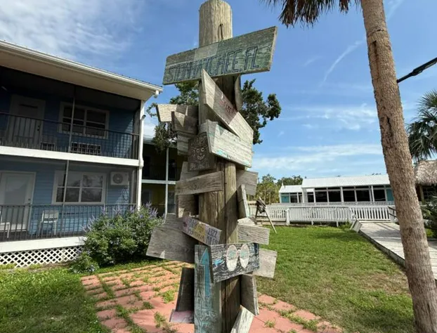 Fiddler's Restaurant and Resort hotel detail image 1