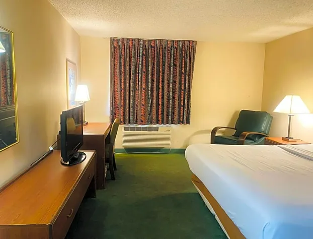 Norwood Suites and Inn hotel detail image 3