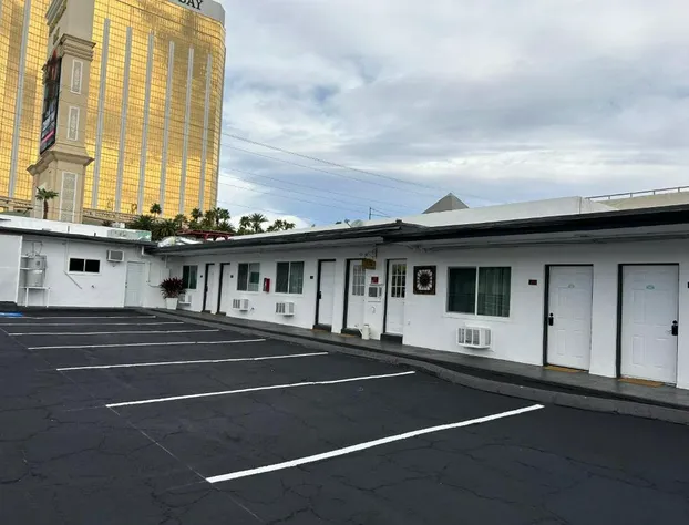 Nirvana Hotel hotel detail image 2