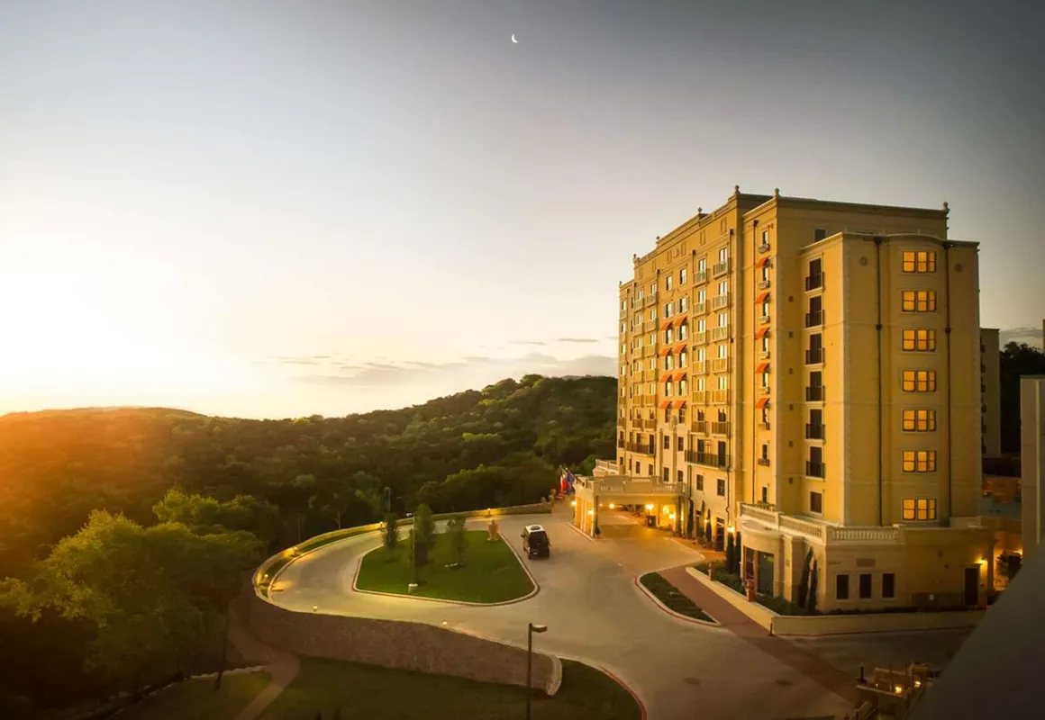 Hotel Viata hotel hero