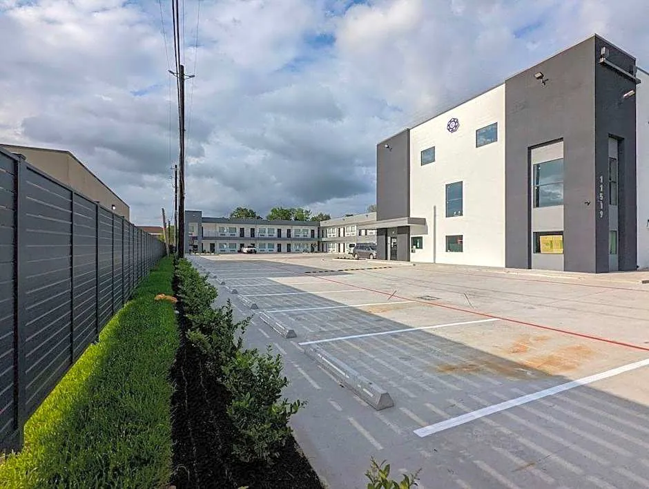 Crystal Inn Jacinto City hotel hero