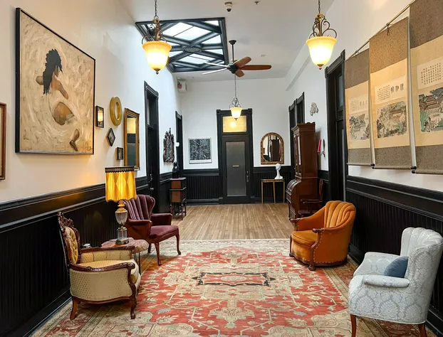 The Oliver Inn | Duluth Hotel Near Canal Park hotel detail image 1