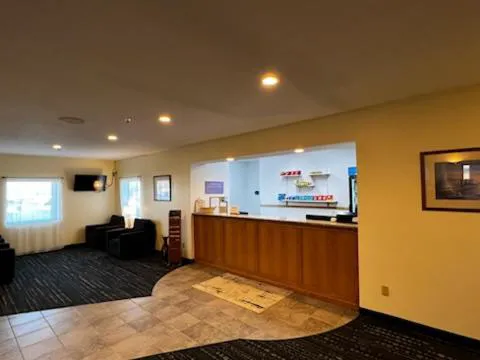 Best Rest Inn & Suites hotel detail image 1