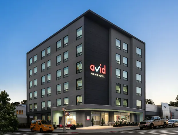 avid hotel Brooklyn Dyker Heights by IHG hotel detail image 3