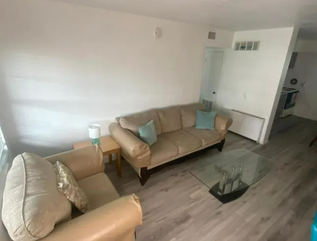 Uptown Suites hotel detail image 3